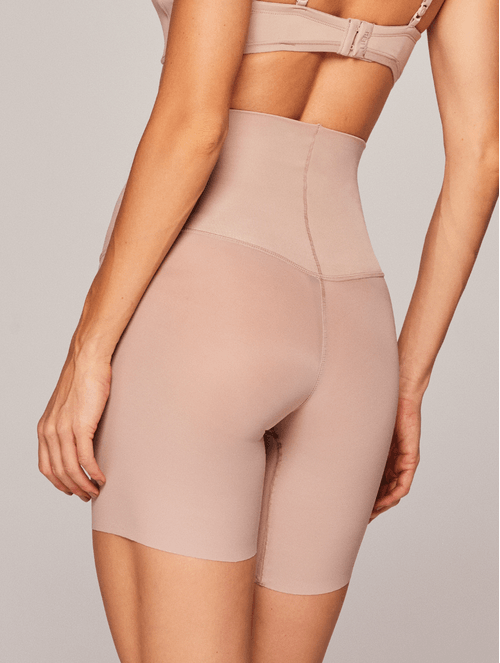 Bermuda Modeladora em Microfibra Anatomic