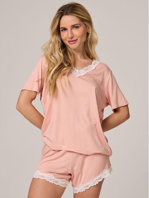 Short Doll em Viscose com Renda Viscow